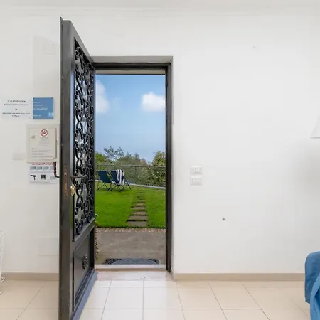 Apartment Fanella, Independent House Between Sorrento & Amalfi *